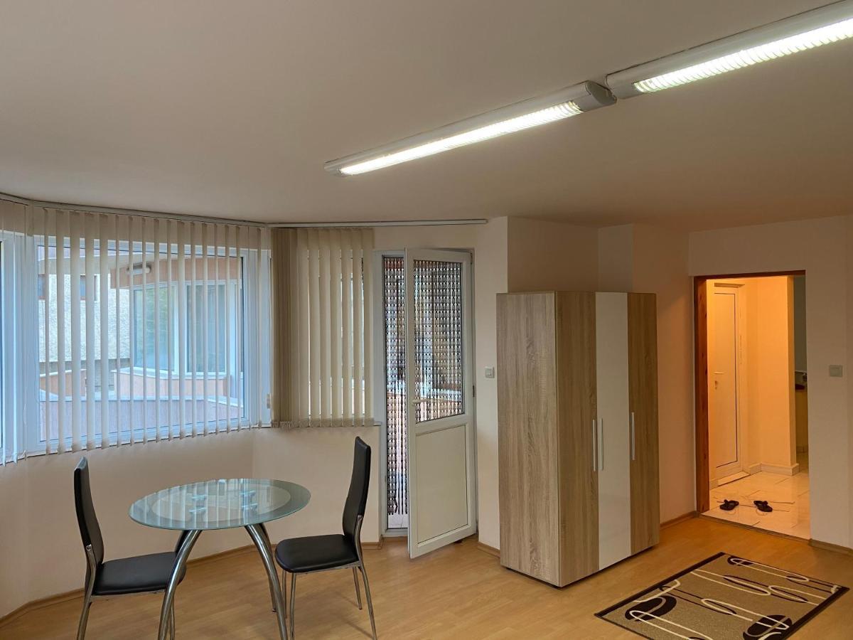 Стаи За Гости Маринови Provadiya Exterior photo